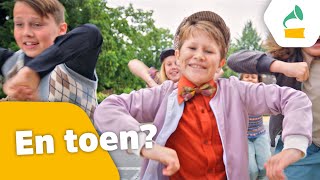 Kinderen voor Kinderen  En toen Officiële Kinderboekenweek videoclip [upl. by Lumbard225]