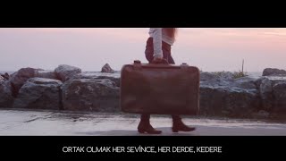 Gripin  Arkadaş Lyric Video [upl. by Leihcim]