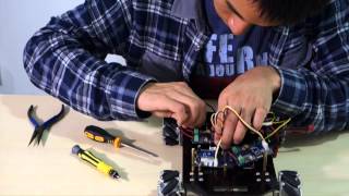 Introduction to 4WD Mecanum Wheel Robot Kit [upl. by Pape]